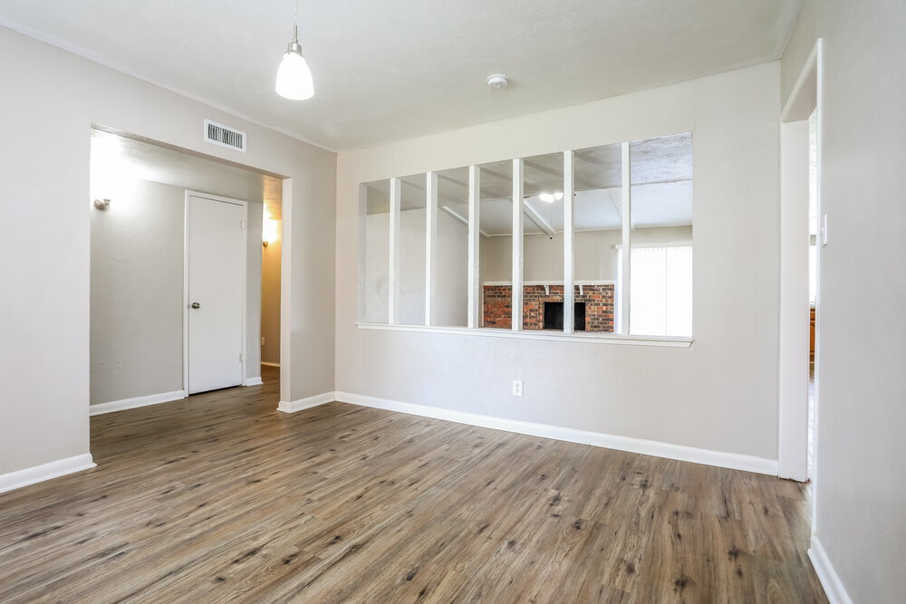 Building Photo - 4141 Yellowleaf Dr