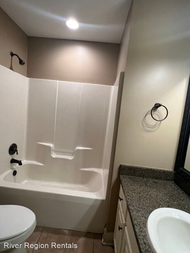 Building Photo - 5 br, 3 bath House - 430 Stone Park Boulevard