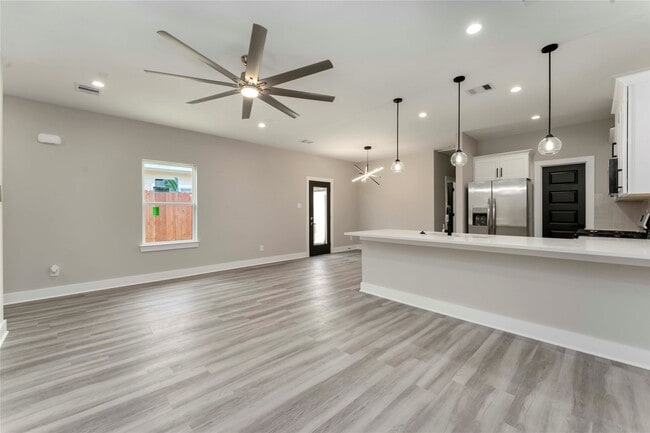 Building Photo - 9514 Ashville Dr
