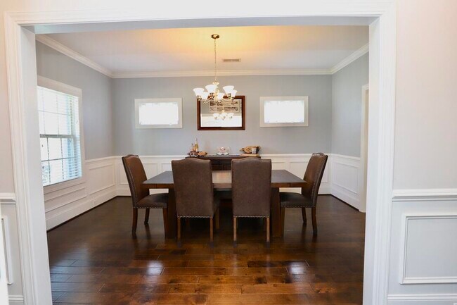 Building Photo - 545 Curlew Cir
