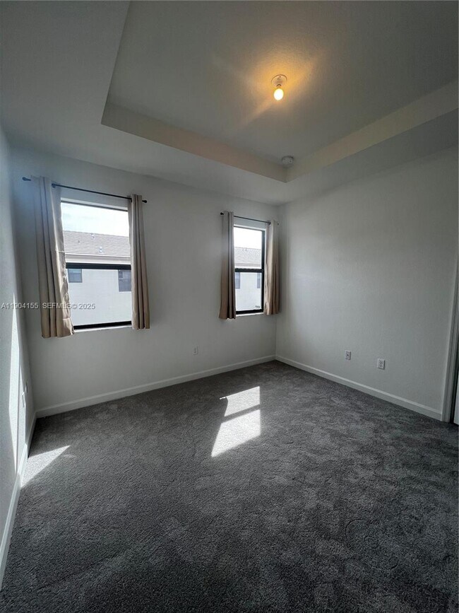 Building Photo - 23035 SW 129th Ave