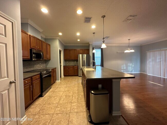 Building Photo - 12173 Hatherden Ct