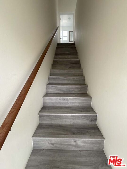 Building Photo - 915 Broadway St