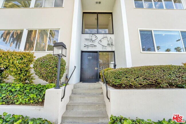 Building Photo - 433 Ocean Ave