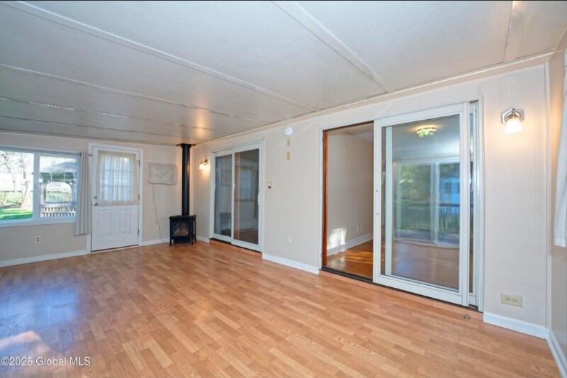 Building Photo - 2550 Troy-Schenectady Rd