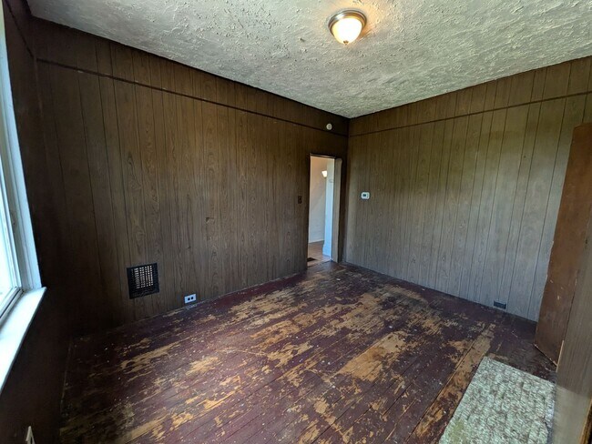 Building Photo - 3620 Grenada St