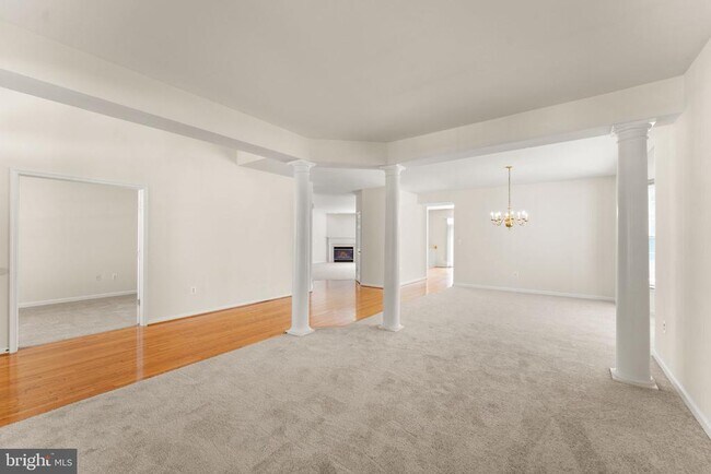 Building Photo - 8309 Double Eagle St