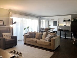 Building Photo - 2940 W Carson St