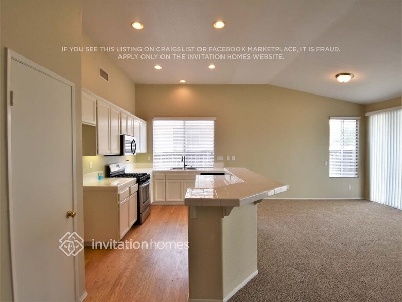 Building Photo - 13692 Basswood Dr