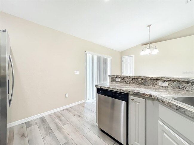 Building Photo - 1954 NW 21st Ave