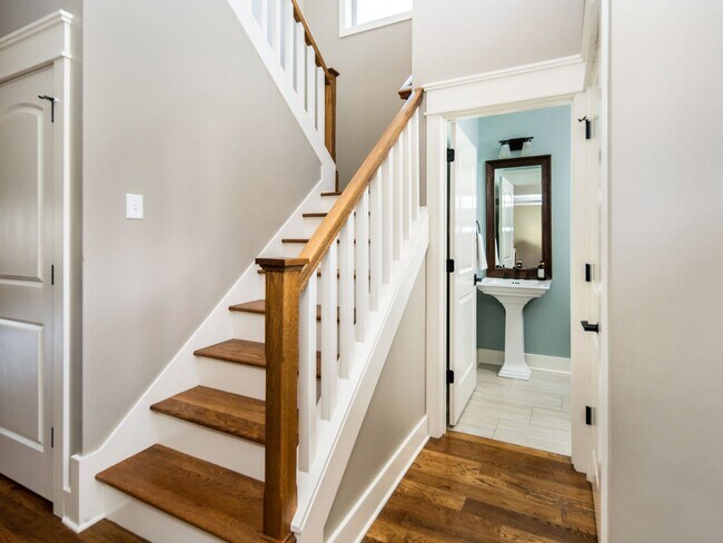Building Photo - 27 Slippery Rock Dr