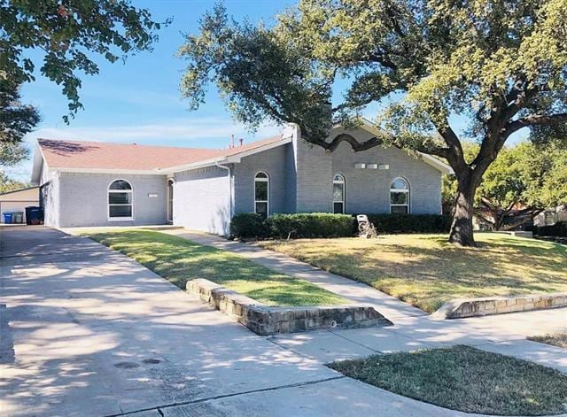 Building Photo - 1814 Woodbury