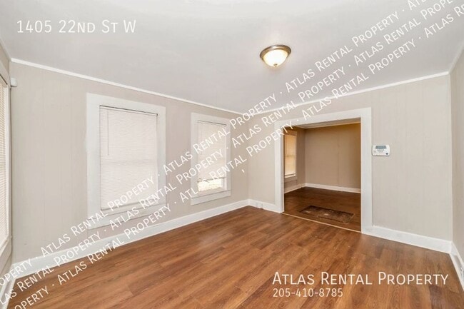 Building Photo - 1405 22nd St W