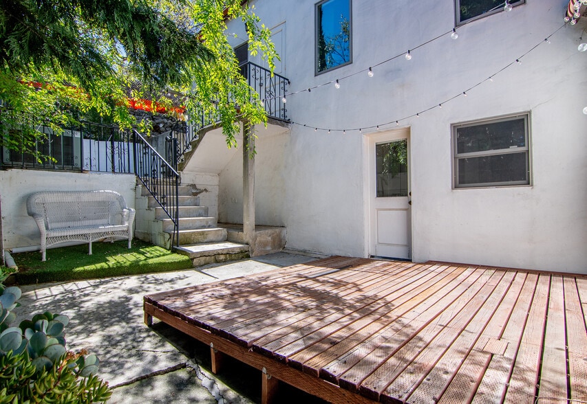 Building Photo - 3702 Arbolada Rd