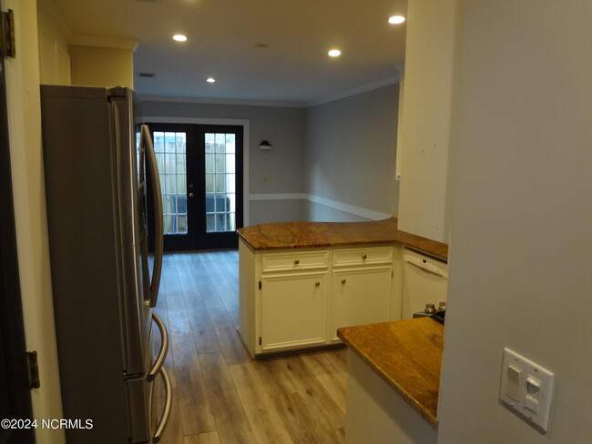 Building Photo - 107 Gates Dr