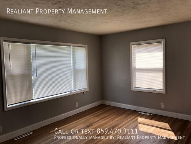 Building Photo - 149 St. Ann-