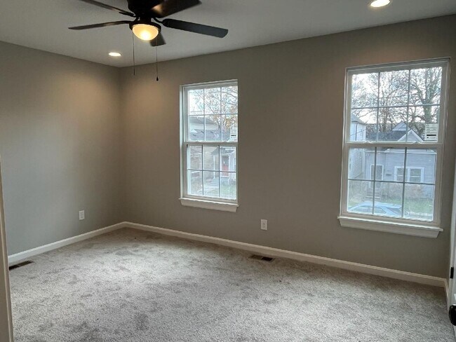 Building Photo - Shelby Park 3 bed 1.5 bath New Construction !