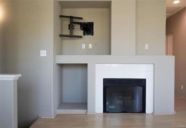 Building Photo - Adorable Condo in Anaheim Hills *Coming Soon*