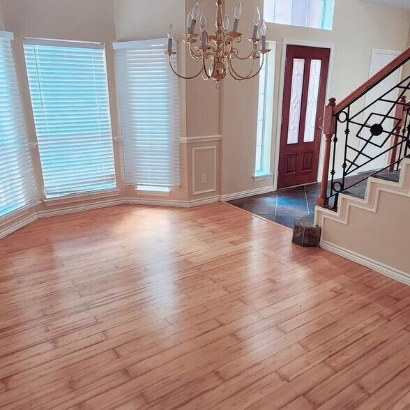 Building Photo - 503 Taskwood Dr