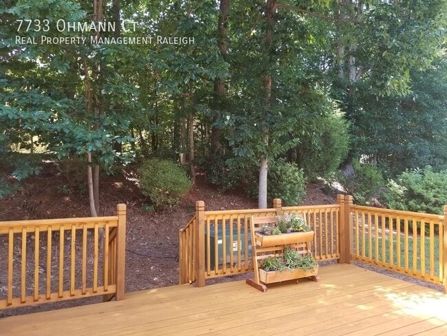 Building Photo - 7733 Ohmann Ct