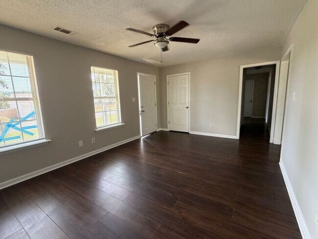 Building Photo - 3626 Pebble Creek Dr