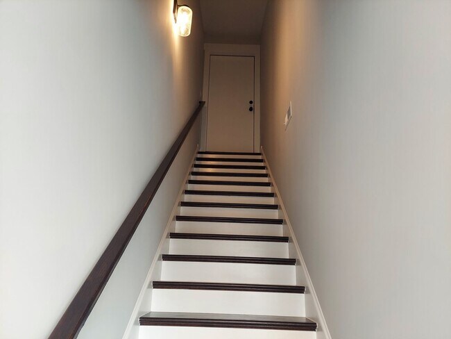 Building Photo - New Construction Executive Rental Availabl...