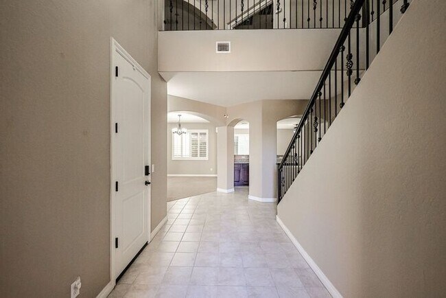 Building Photo - COMING SOON! Great Location!Stunning 6-bedroom Plus 7, 4.5-bathroom home located in Chandler