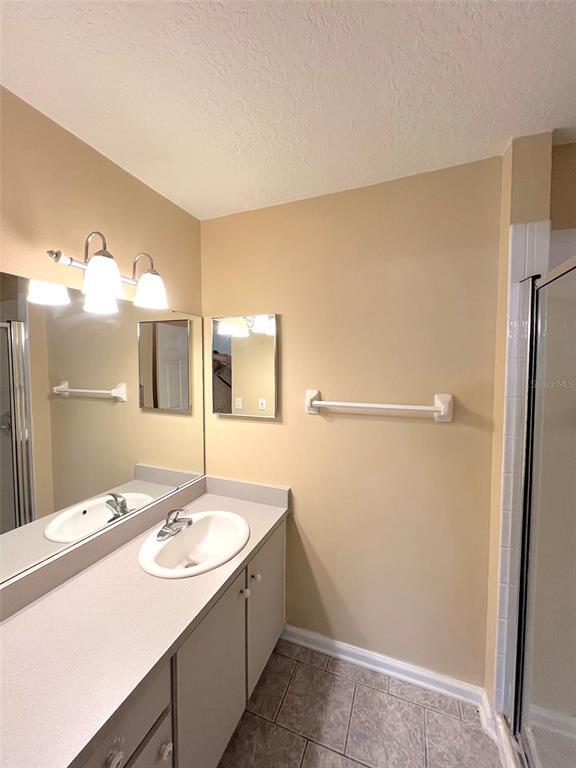 Building Photo - 122 Parkview Dr