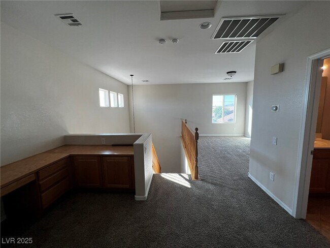 Building Photo - 3417 W Birdwatcher Ave