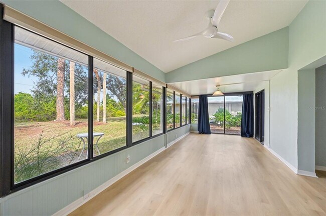 Building Photo - 227 Southampton Dr