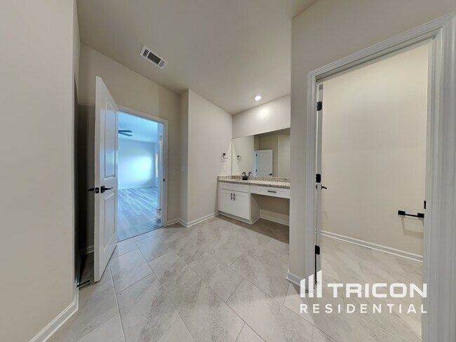 Building Photo - 3433 Arabian Farm Ln