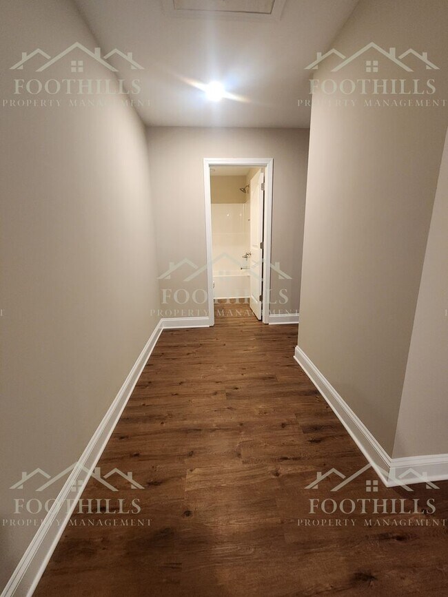 Building Photo - 113 Cypress Run