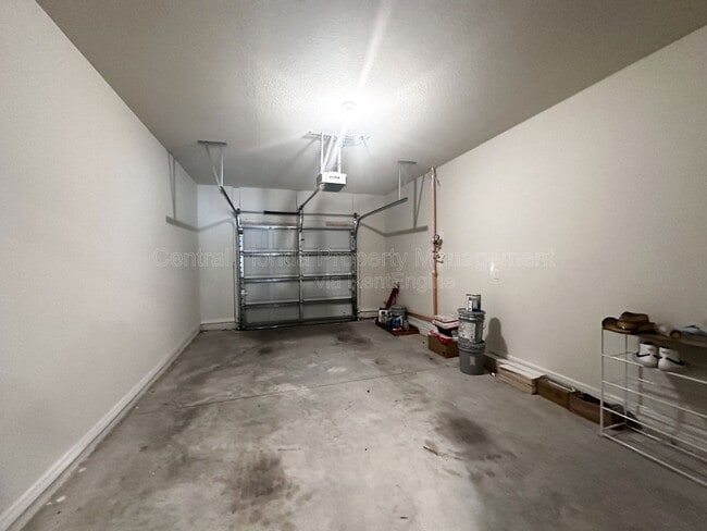 Building Photo - 2949 Clever Ln