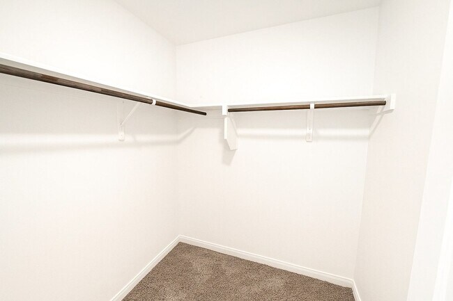 Building Photo - Beautiful 3-Bedroom Modern Home with Cover...