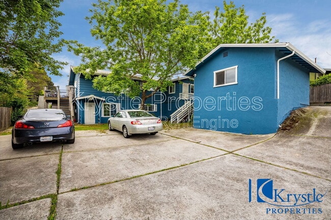 Building Photo - 938 Winchester St