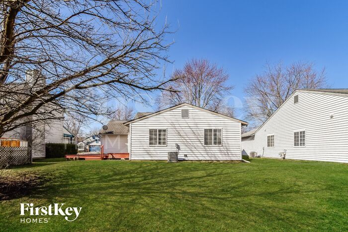 Building Photo - 5333 Telford Ct