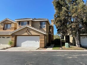 Building Photo - Del Mar Single Family Home- Just in Time for Summer!