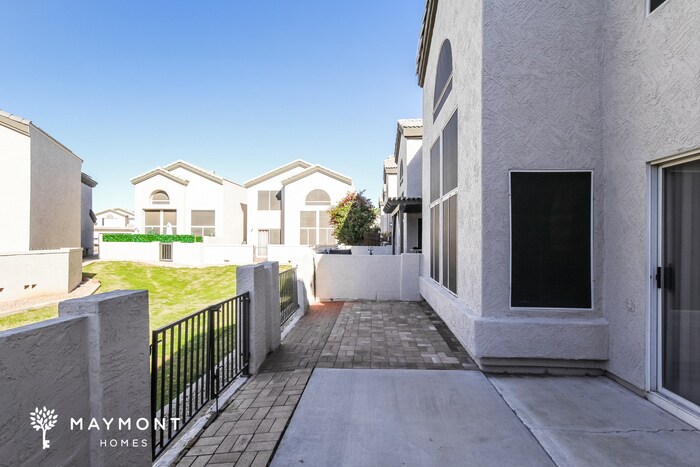 Building Photo - 506 S Sunrise Dr