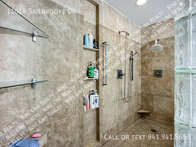 Building Photo - 11014 Sailbrooke Dr