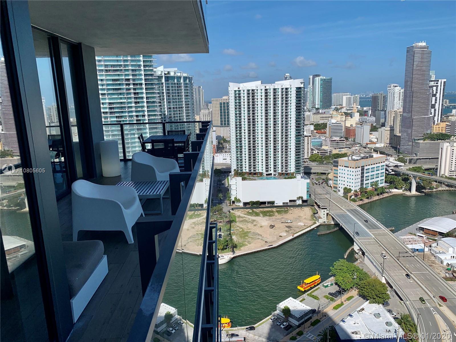 Building Photo - 88 SW 7th St