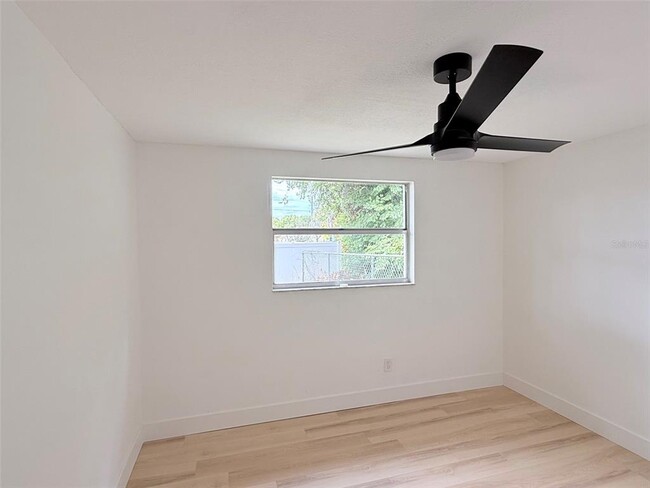 Building Photo - 8512 Longboat Ln