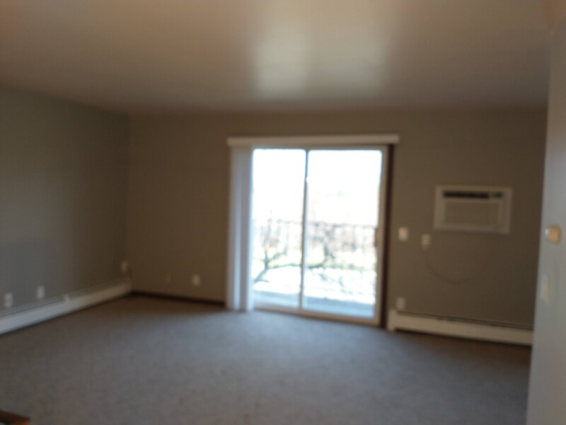 Building Photo - 362 Hope Ave