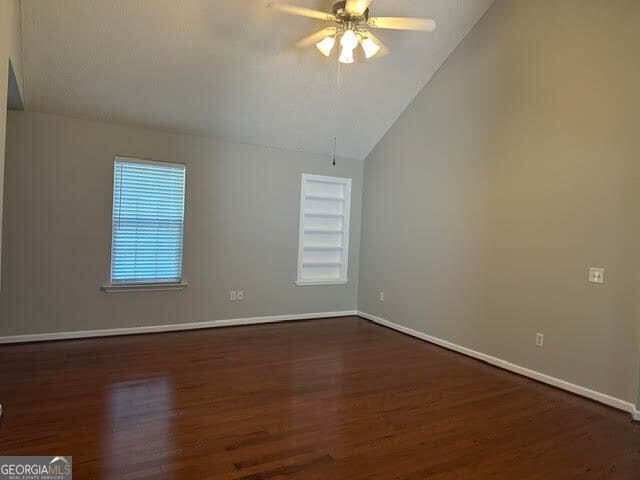 Building Photo - 527 Acorn Ln