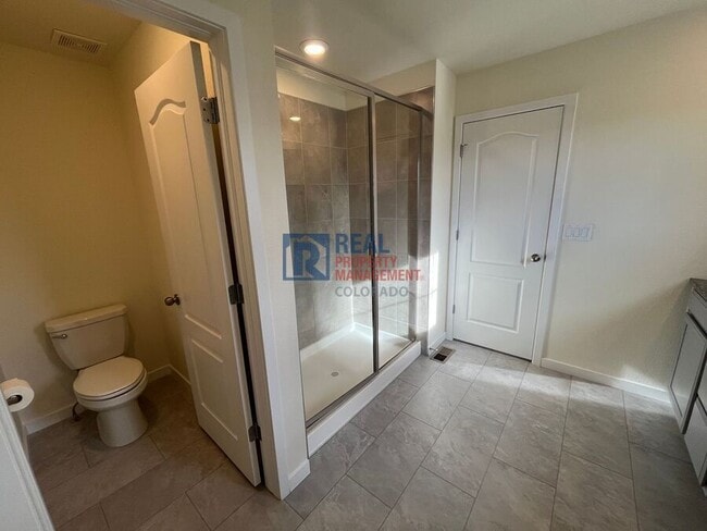 Building Photo - 2909 Comet St