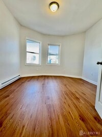 Building Photo - 489 S 17th St