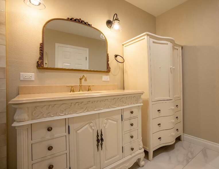 Building Photo - 3219 Sumac Rd