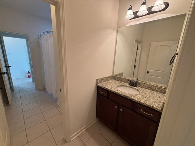 Building Photo - 18328 Crows Nest Dr