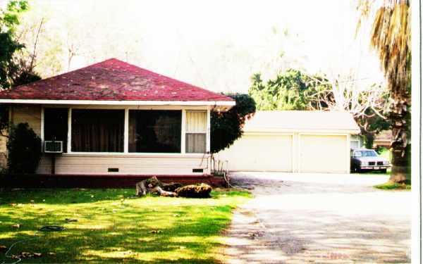 Building Photo - 5321 Buffington Rd