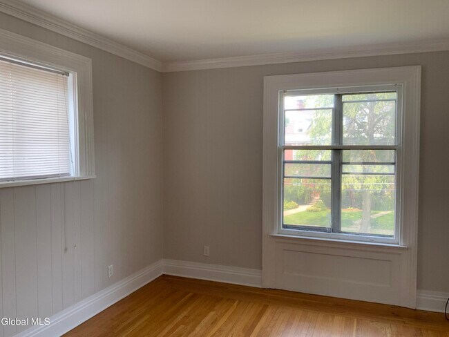 Building Photo - 1238 Union St