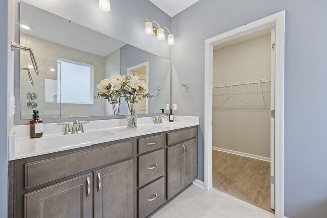 Building Photo - Modern 3 Bedroom 2 Bathroom Myrtle Beach Home